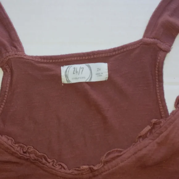 Shein CURVE & Maurices set of 2 tanks - Picture 5 of 6